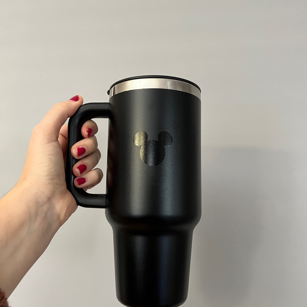 Hydro Flask Black 32 oz Travel Thermos with Mickey Design